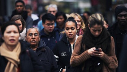 121227094843-us-pop-growth-crowd-story-top